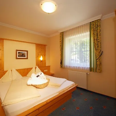 Gut Raunerhof 酒店 4*