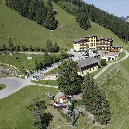 Gut Raunerhof ホテル