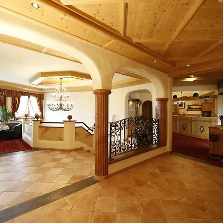 Gut Raunerhof ホテル 4*