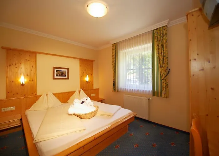 Gut Raunerhof Hotel 4*