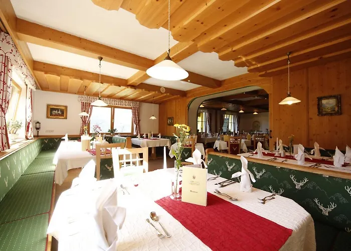 Gut Raunerhof فندق 4*